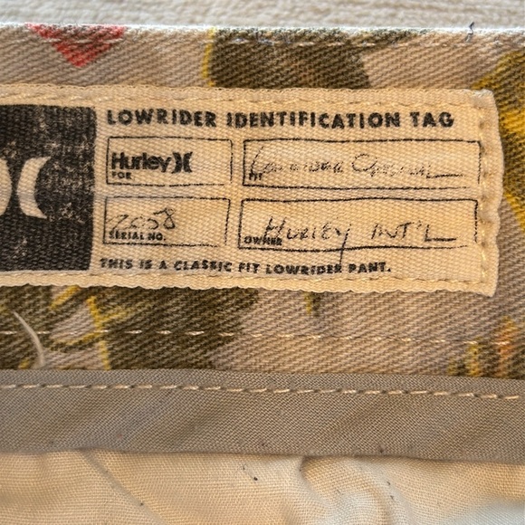 Hurley Denim Shorts Red Yellow Rose Flower Print - Picture 7 of 8